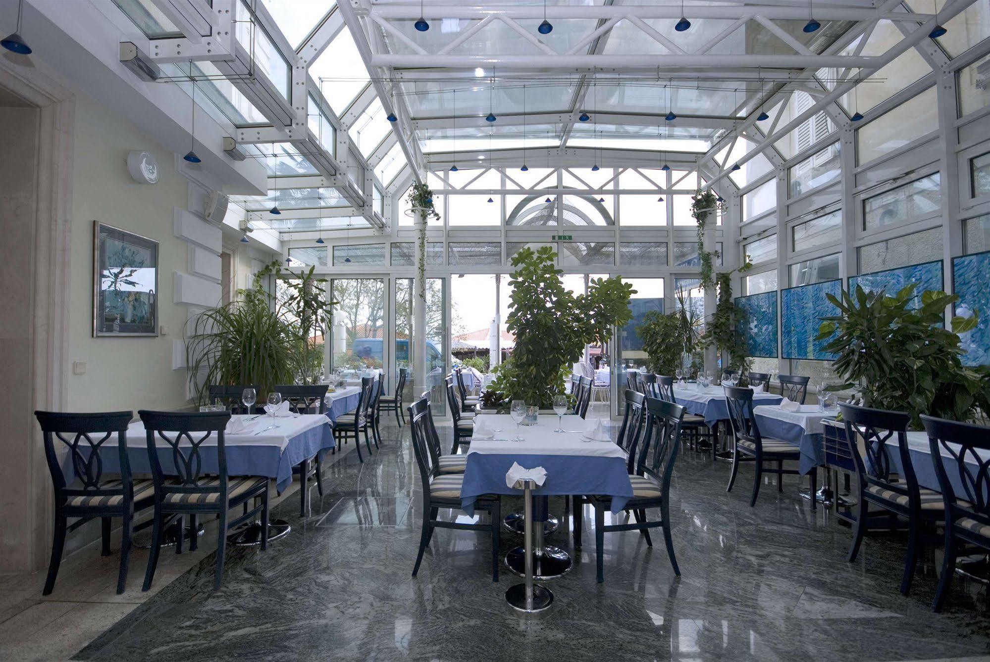 Hotel Galeb Opatija Bagian luar foto